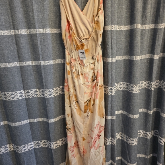 Charlotte Russe maxi dress, Size XS NWT - Picture 2 of 5